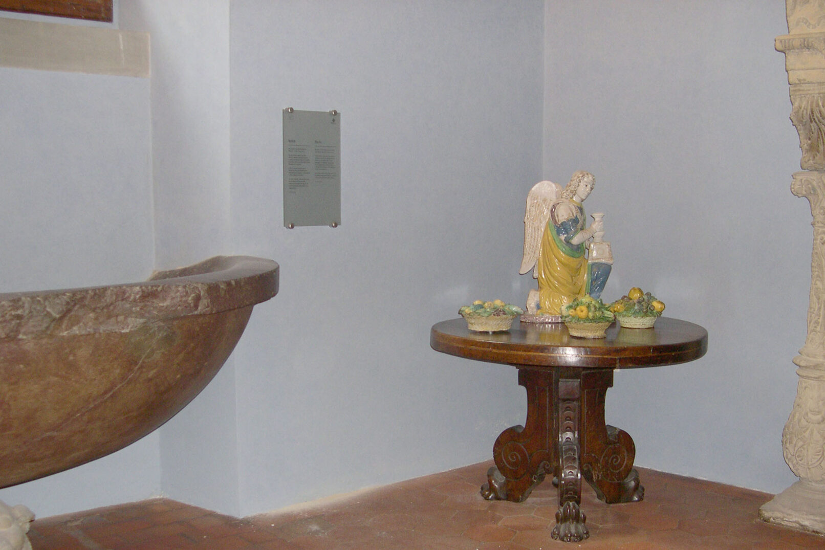 Museo Stefano Bardini Didascalie in cristallo a parete